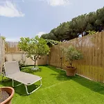 Lemon Tree In The Garden - Studio Apartment